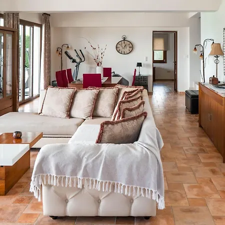 Luxury Hera - Beachfront